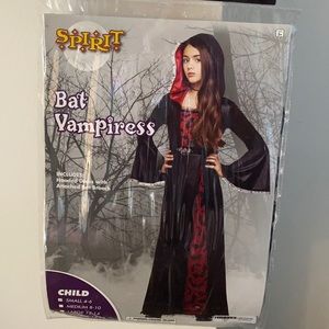 Bat vampriress costume